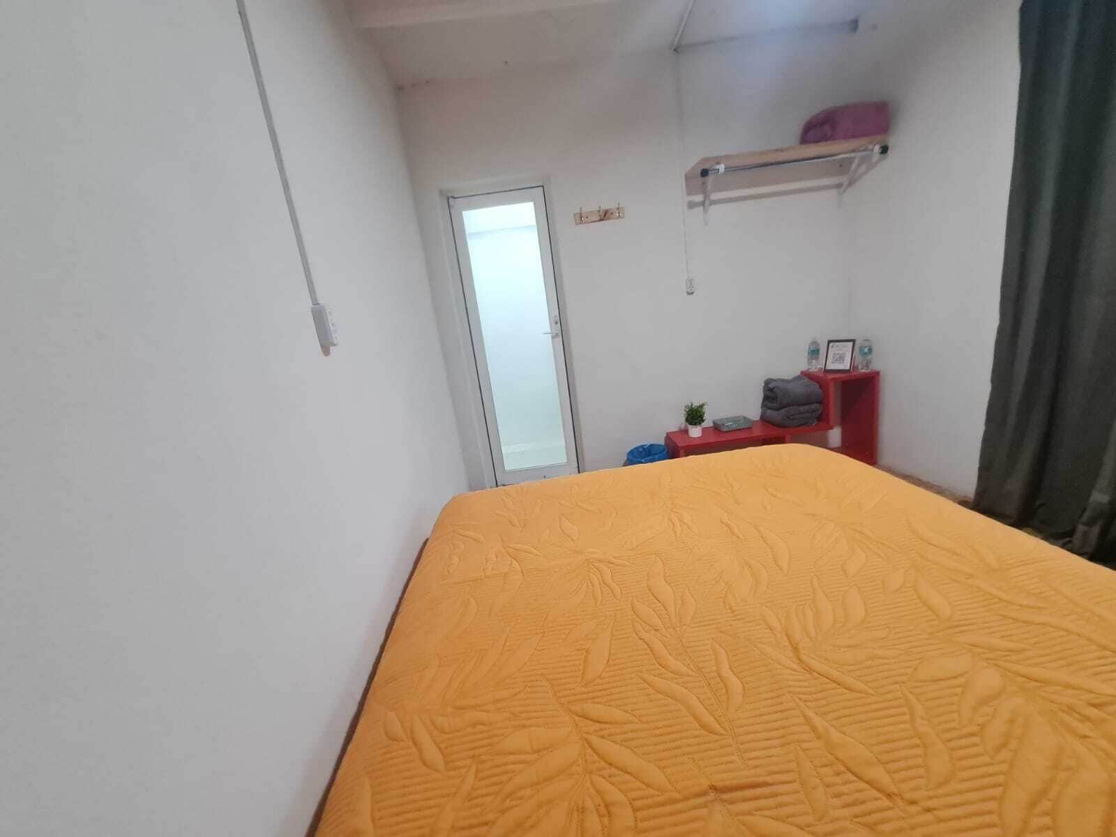 Dobbeltværelse - terrasse - udsigt til gårdsplads | Gratis Wi-Fi