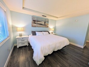 2 bedrooms, iron/ironing board, travel crib, WiFi (free) - Large Upgraded, Family Friendly Condo with Garage (Chelan)
