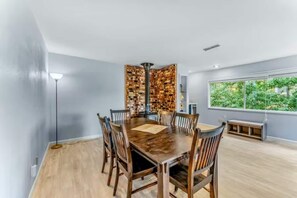 Dining - Large Upgraded, Family Friendly Condo with Garage (Chelan)