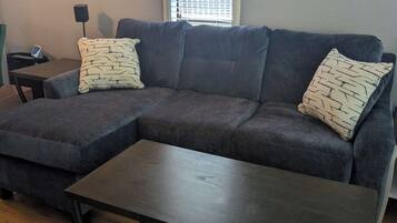 Smart-TV, Kamin, Arbeitsbereiche