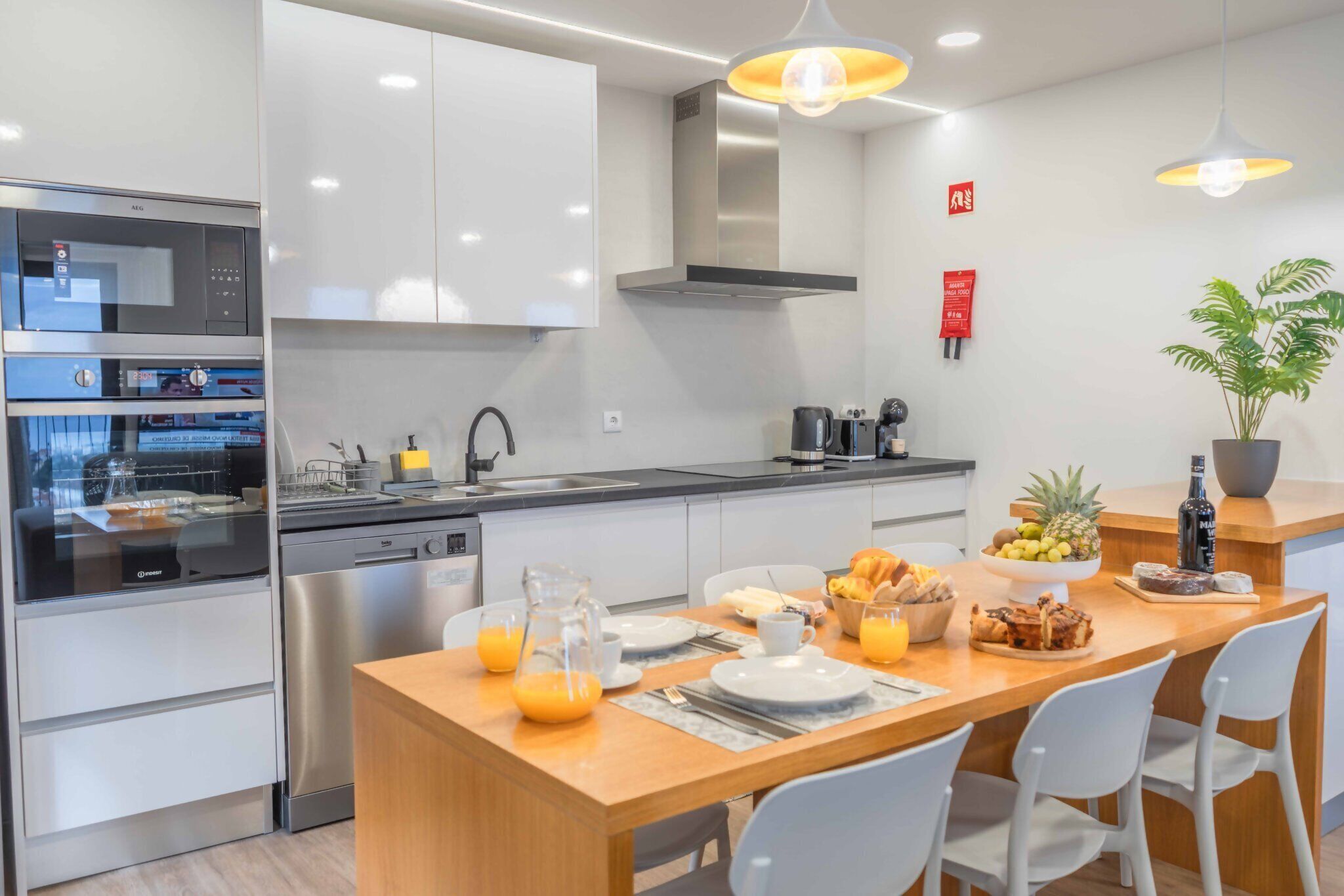 Fridge, microwave, oven, dishwasher