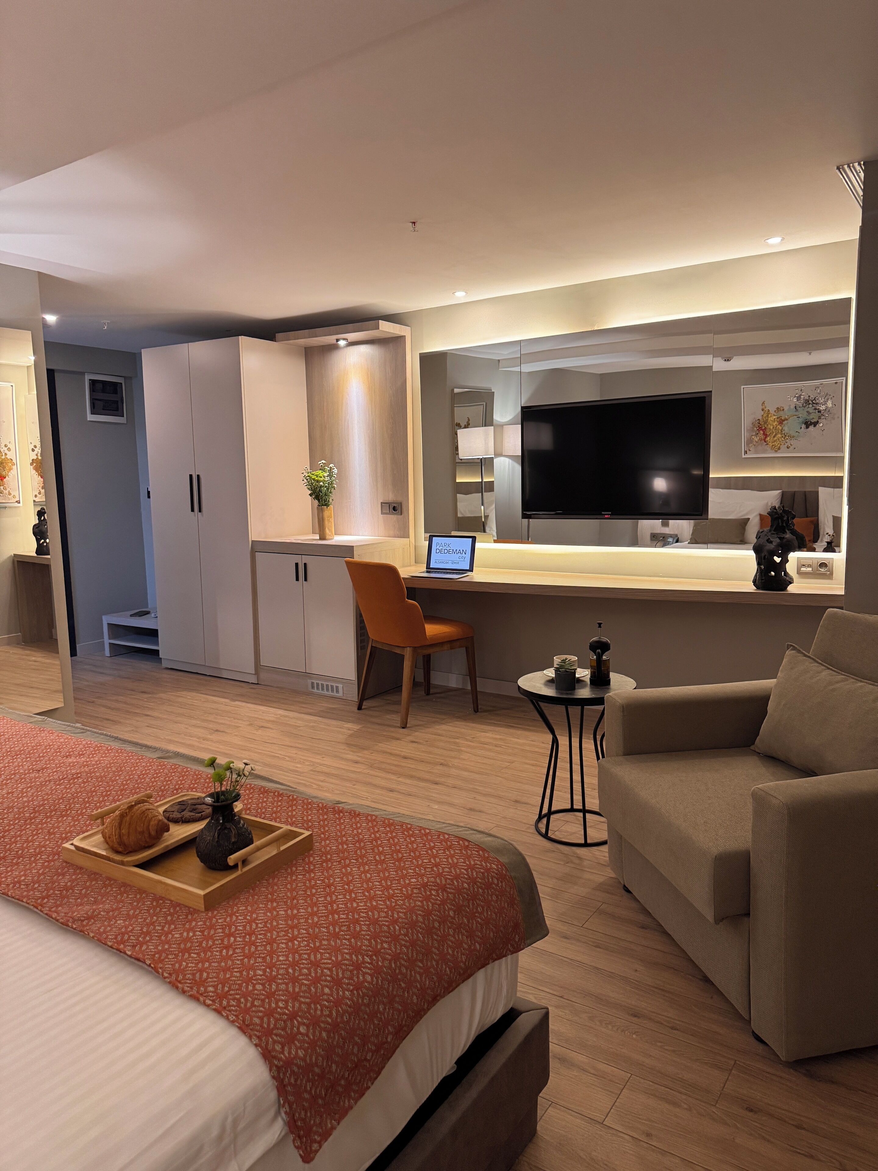 Superior Room | In-room safe, blackout drapes, iron/ironing board, free WiFi