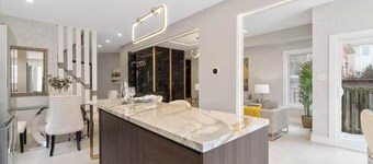 Navigate Stays Canada Luxury Hot Tub Retreat Home