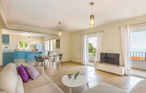 TV - HOLIDAY HOME MONTEMARE (Tučepi)