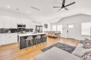 Living area - HTX Hub: NRG+ Med Center (Houston)
