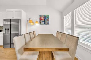 Dining - HTX Hub: NRG+ Med Center (Houston)