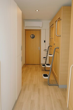 Living area - The GreenHouse Capules (London)