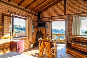 Deluxe Chalet, Balcony, Mountain View | Free WiFi, bed sheets - CHALE RANCHO CAIPIRA (Santo Antônio do Pinhal)