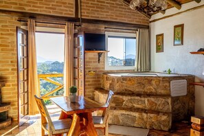 Chalet Deluks, balkon, pemandangan gunung | Wi-Fi gratis dan seprai linen