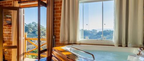 Deluxe-Chalet, Balkon, Bergblick | Kostenloses WLAN, Bettwäsche