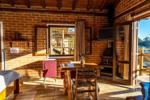 Chalet Deluks, balkon, pemandangan gunung | Wi-Fi gratis dan seprai linen