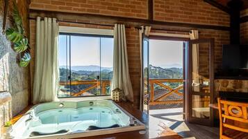 Luxury Chalet, Balcony, Mountain View | Wi-fi percuma