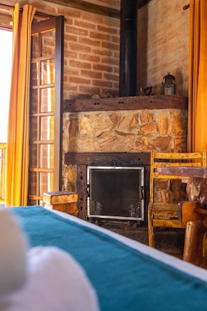 شاليه كلاسيكي - بشرفة - منظر للجبل | واي فاي مجانًا وملاءات أسرّة