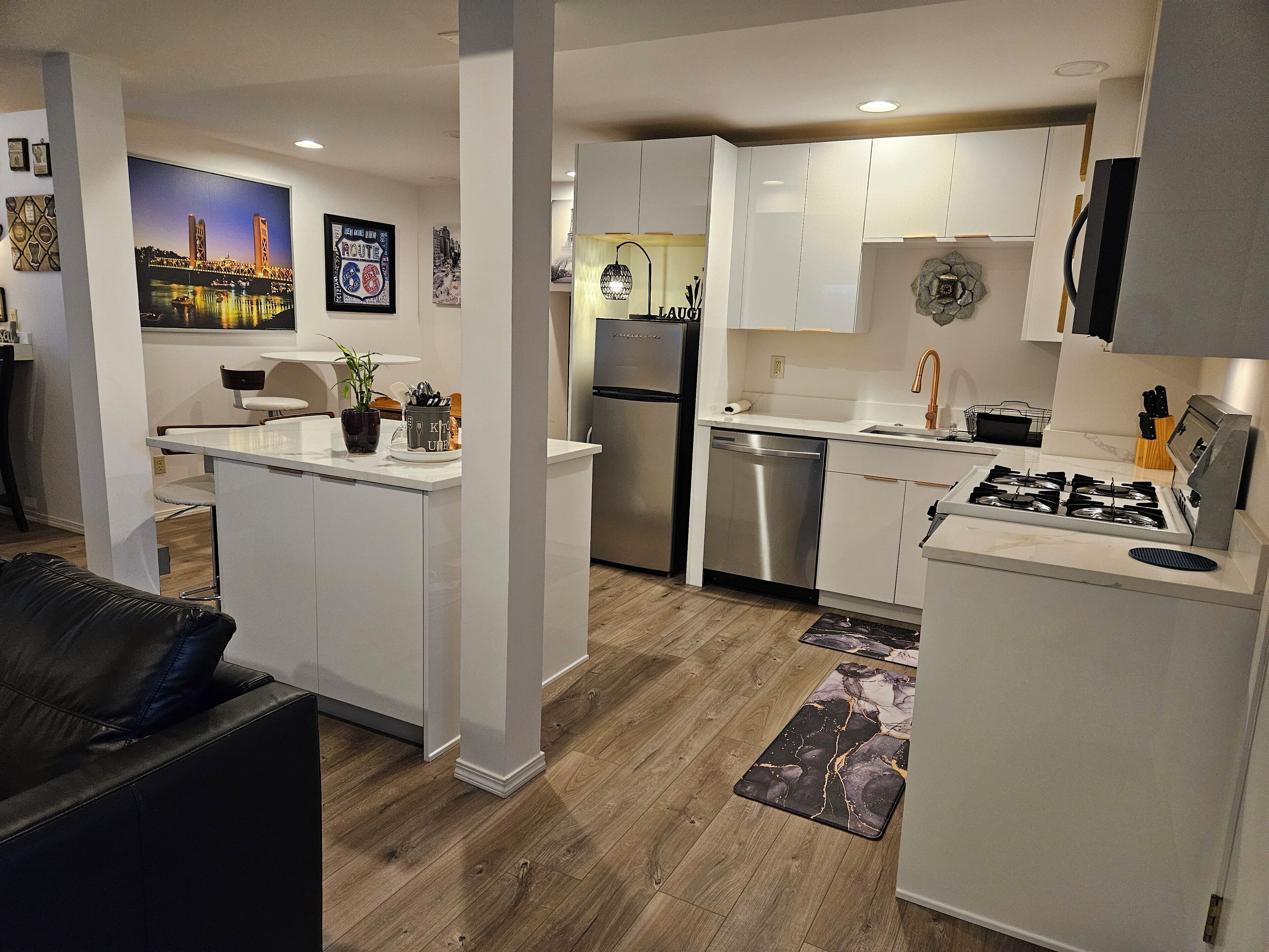 Mikrowelle, Ofen, Herdplatte, Geschirrspüler