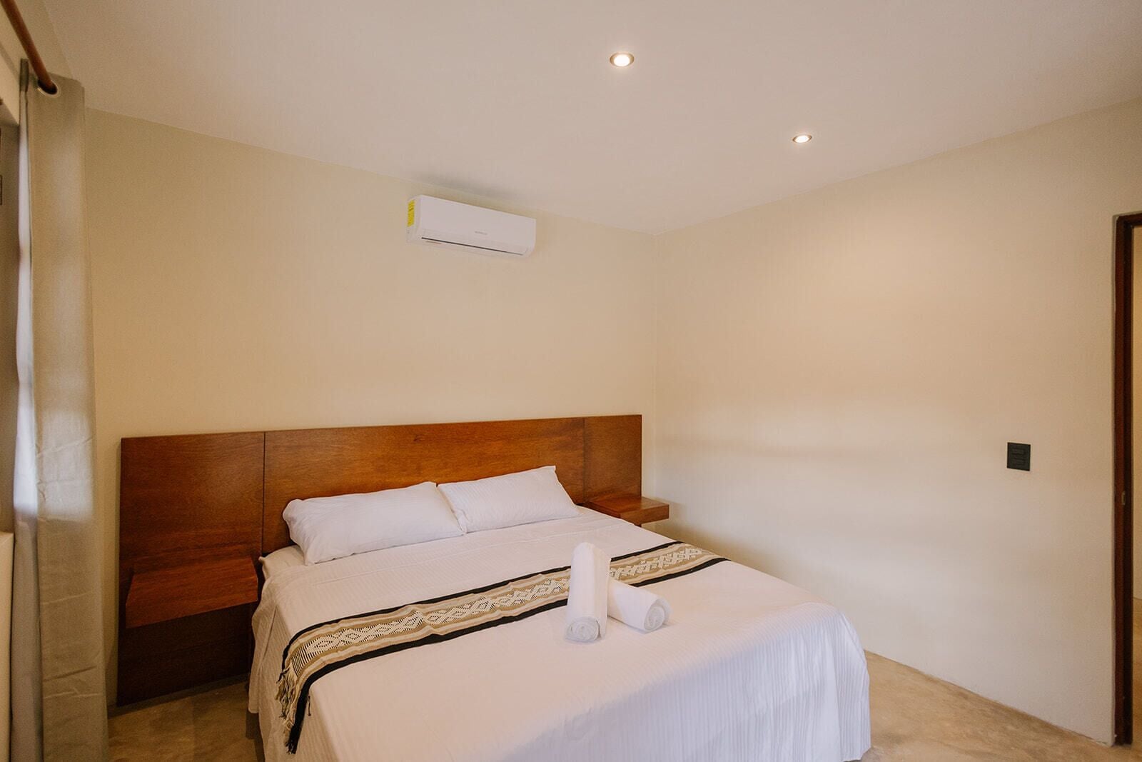 Suite superior, balcón, vista a la alberca | Wifi gratis 