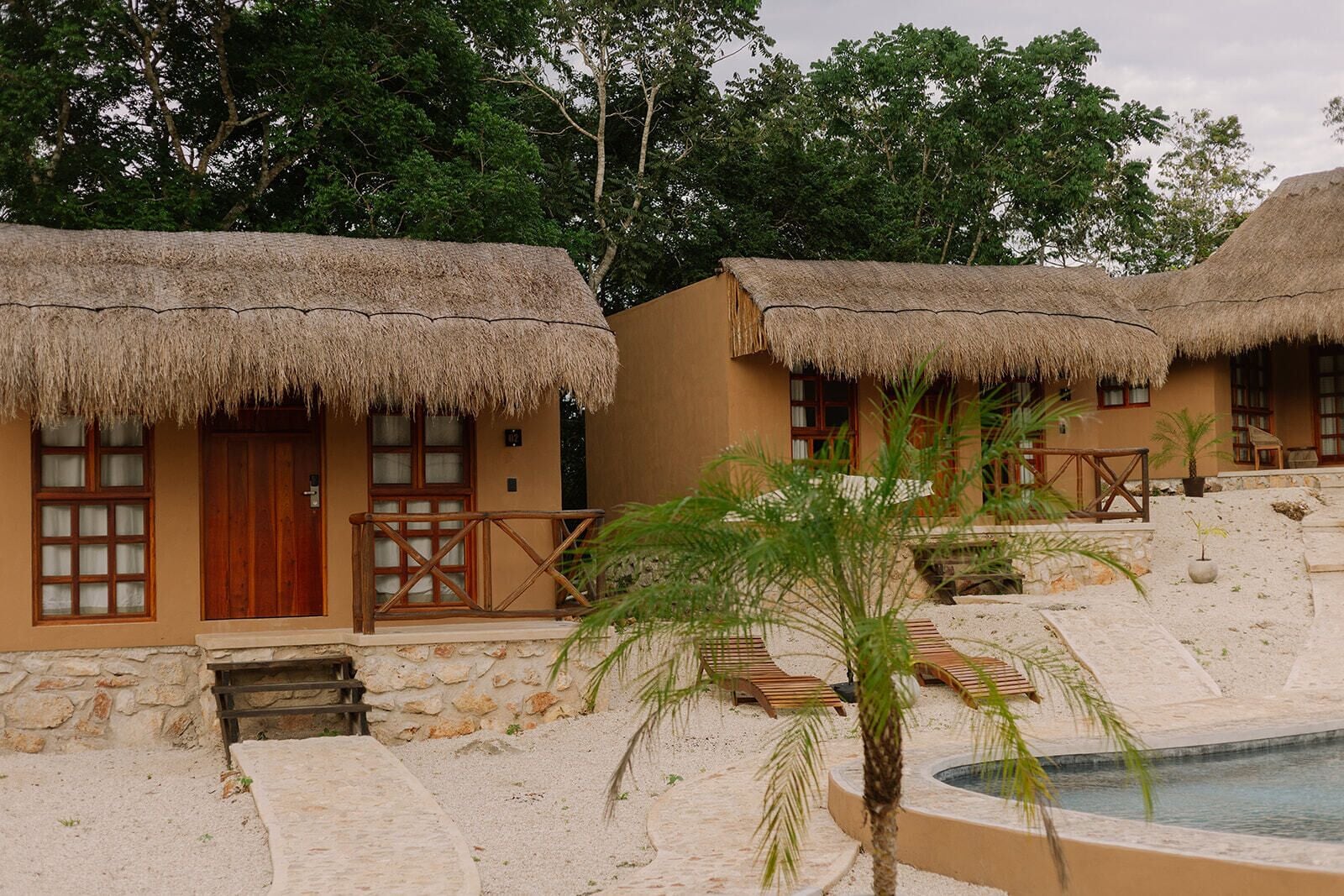 Suite superior, balcón, vista a la alberca | Wifi gratis 