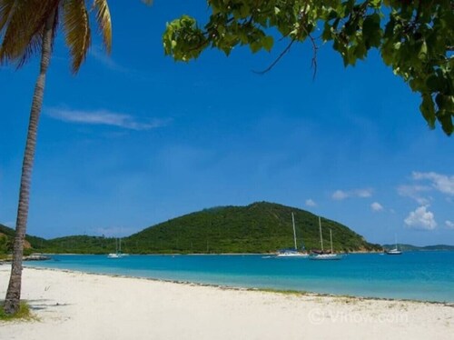 New - Oceanfront w/ Amazing View