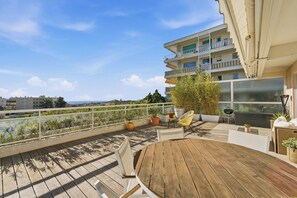 Outdoor dining - Appartement Margot - Welkeys (Le Cannet)