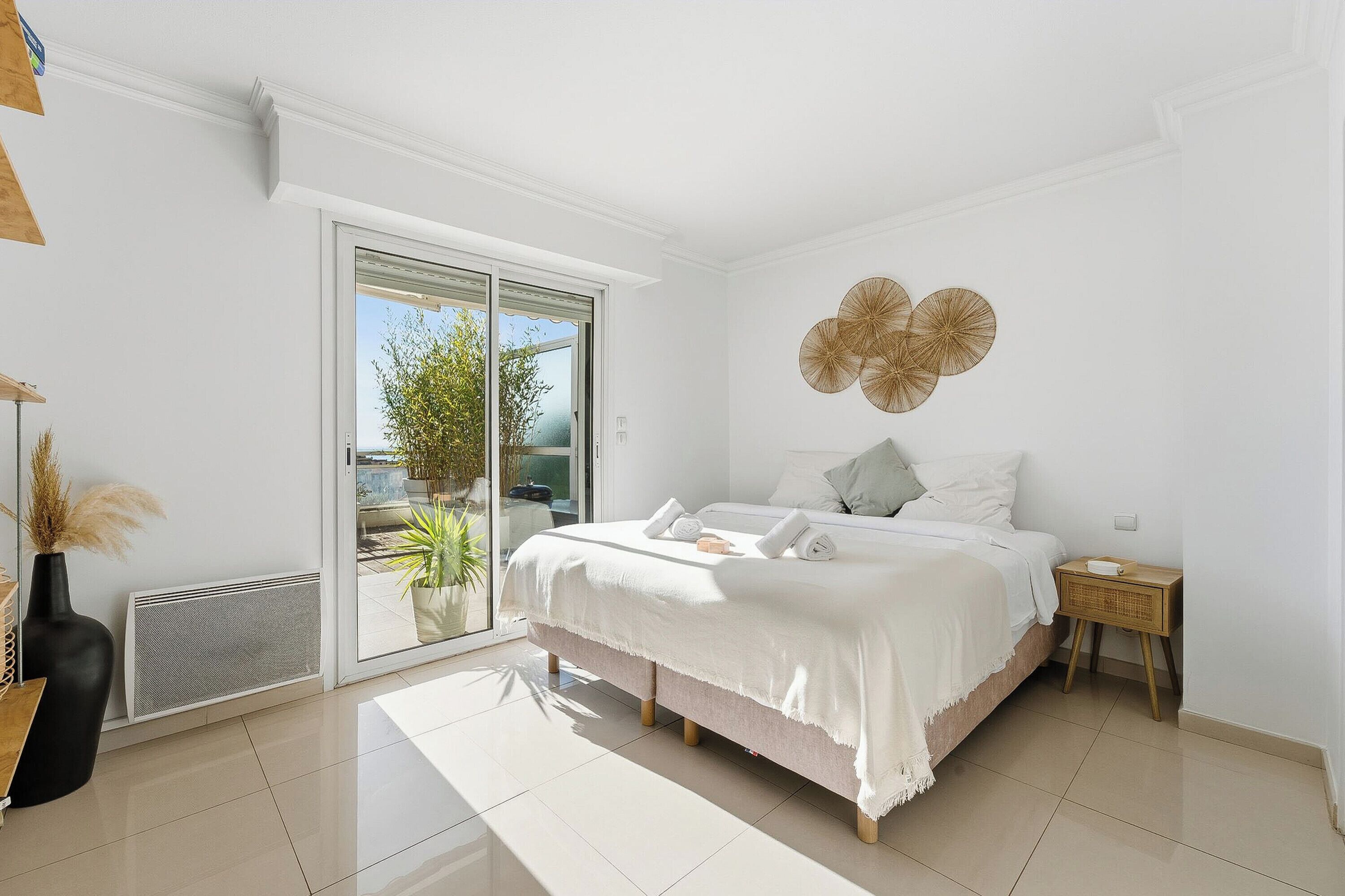 Fer et planche à repasser, Wi-Fi, draps fournis