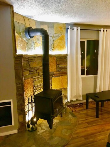 Majestic Mammoth Chalet | Epic Location! | Jacuzzi