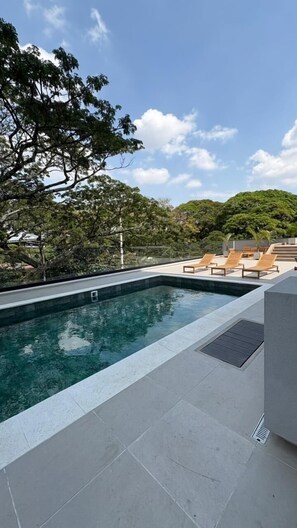 Pool - Cozy 1-bedroom apartment with AC in tranquil Cali (Cali)