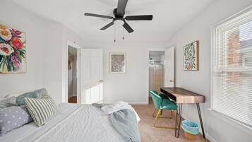 2 dormitorios, tabla de planchar con plancha, wifi gratis y ropa de cama