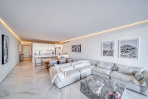 Smart TV - Beautiful New Luxury Apartment - Cora Sunset at Campestre (San Jose Del Cabo)