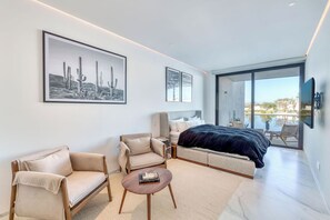 3 室のベッドルーム、アイロン / アイロン台、WiFi、ベッドシーツ