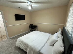 3 bedrooms, iron/ironing board, travel crib, free WiFi