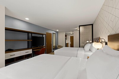 Everhome Suites Panama City Beach