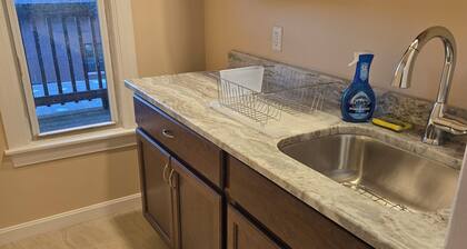 Electric House - Cozy Downtown stay