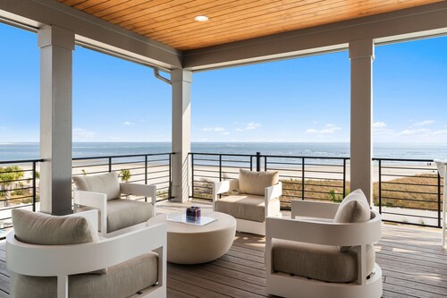 Sea Glass | Luxury Oceanfront 9BR + Pool & Hot Tub