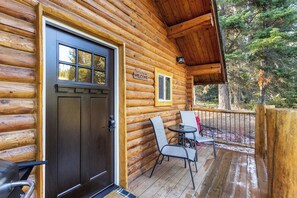 Terrace/patio - The Bear`s Burrow | 7 Mi to YNP | Private Pond (West Yellowstone)