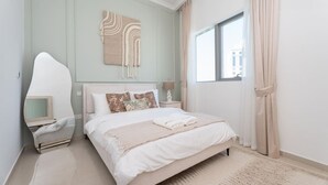 Unclassified image, 5 of 15, button - Gleaming 2BR at Dubai Marina (Dubai)