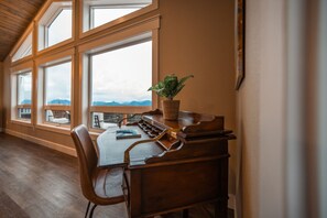 المنشأة من الداخل