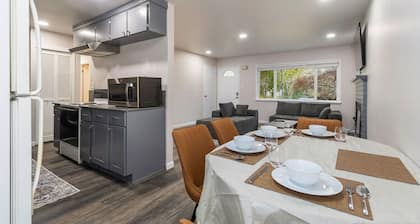 Quiet 3BR Retreat Near Woodinville Wine Country