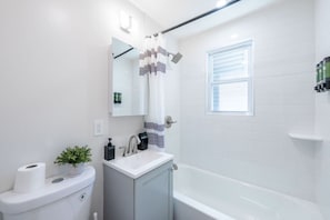 Apartment - 2BR Near Penn Station NYC Fast Wifi Laundry (Newark)