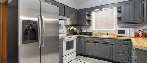 Microwave, oven, stovetop