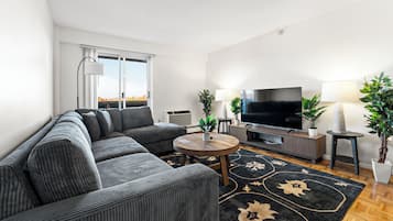 Apartment, 2 Bedrooms | Interior