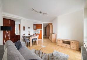 Living area - Bemowo Spacious Apartment (Warszawa)