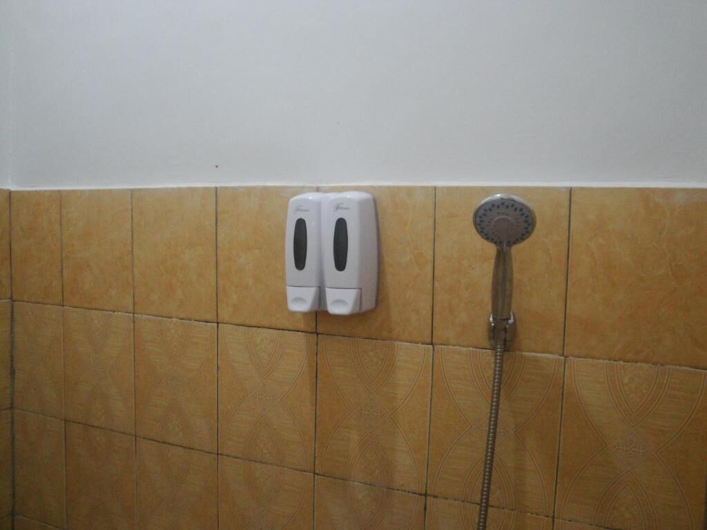 Articles de toilette gratuits, serviettes fournies, savon, shampoing
