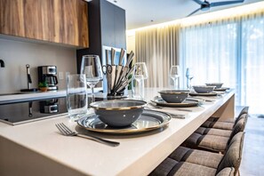 Dining - Stylish 1BD Retreat with Swim-Up Pool (Tulum)