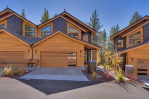 Exterior - Newly Built Modern Lakeside Escape with Spa Deck | The Modern Alpine (Stateline)