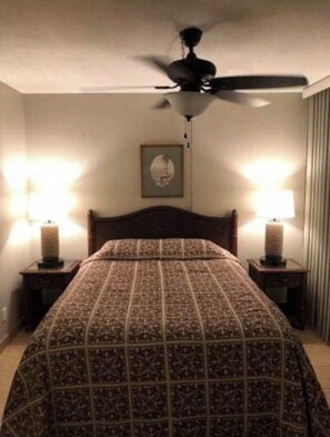 2 bedrooms, Internet, bed sheets - CELEBRATE CHRISTMAS & NEW YEARS at the KAMAOLE BEACH CLUB in MAUI (Kihei)