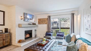 Smart TV, fireplace, offices