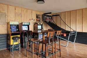 Children’s area - Designer | Hot Tub | Gameroom | Firepit | Sleeps12 (Banner Elk)