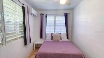 3 chambres, bureau, Wi-Fi, literie fournie