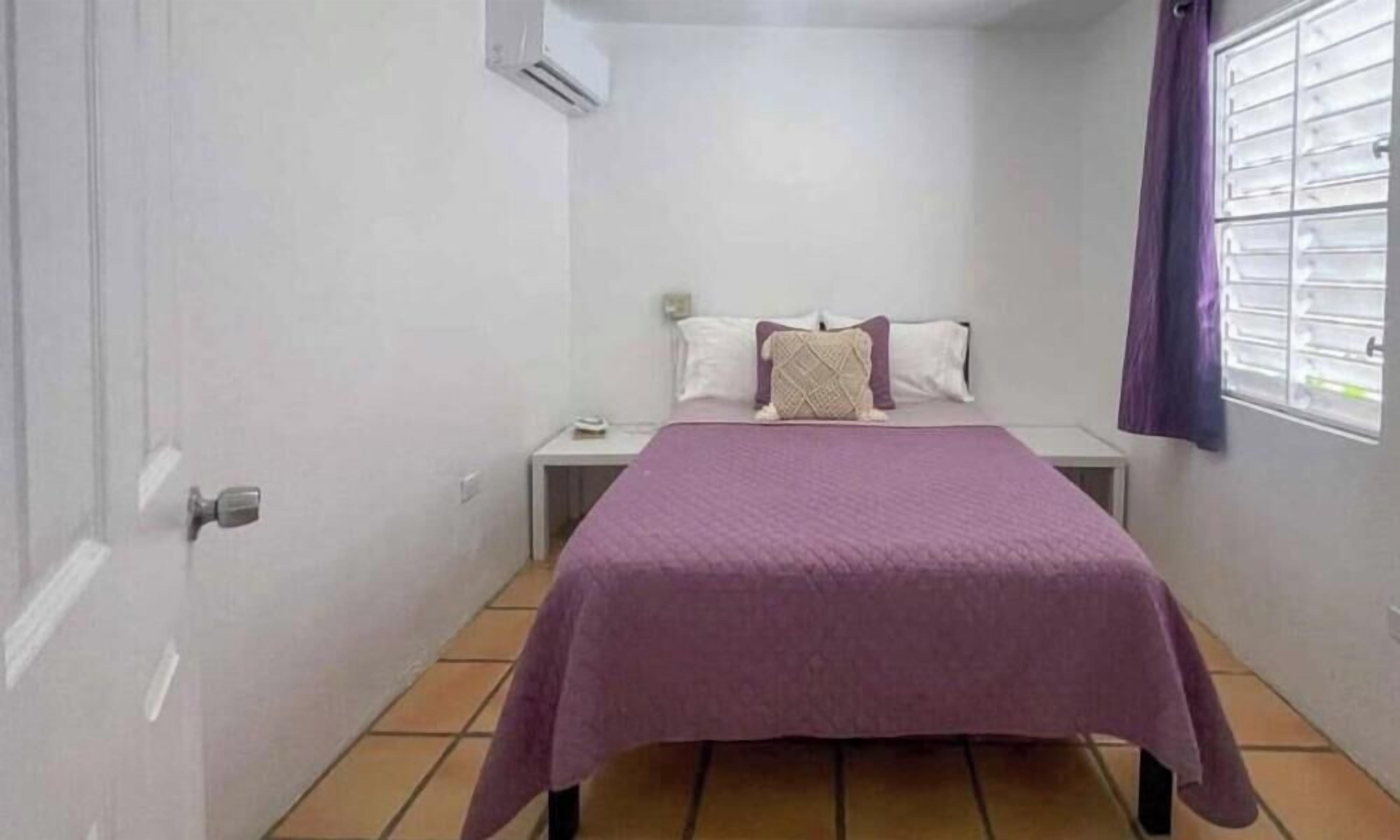 Bureau, Wi-Fi, draps fournis