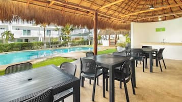Khu tổ chức đại tiệc ngoài trời