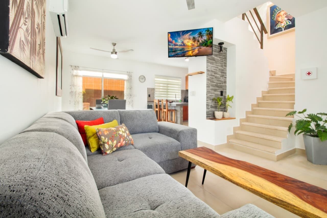 Family House, 3 Bedrooms, Air conditioning | Living area